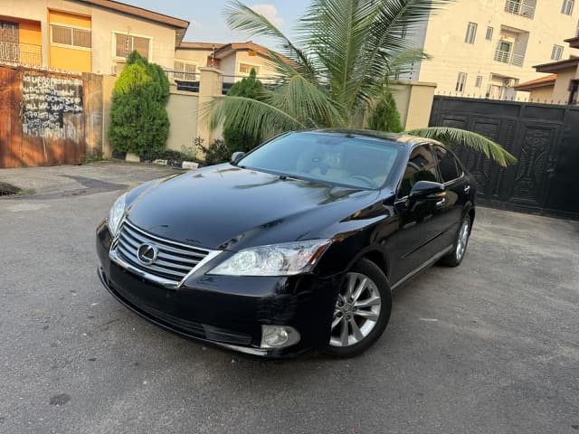 Lexus
